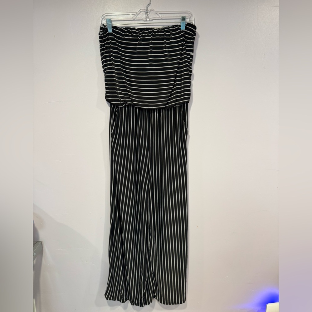 Exist black and white‎ stripe strapless jumpsuit
